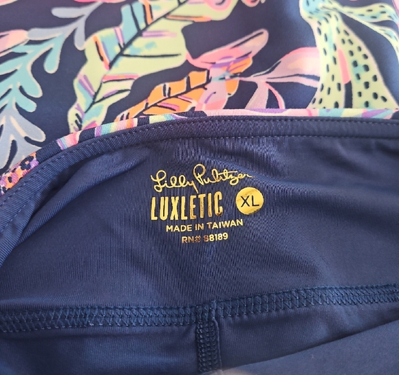 Lilly Pulitzer Navy and Pink Leaf Skort - Picture 3 of 4